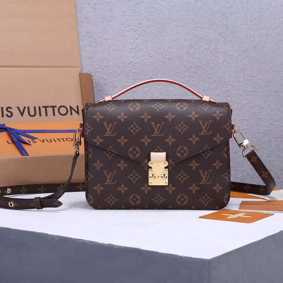 ❤❤Louis Vuitton Pochette Metis Monogram Shoulder Bag - Picture 1 of 9